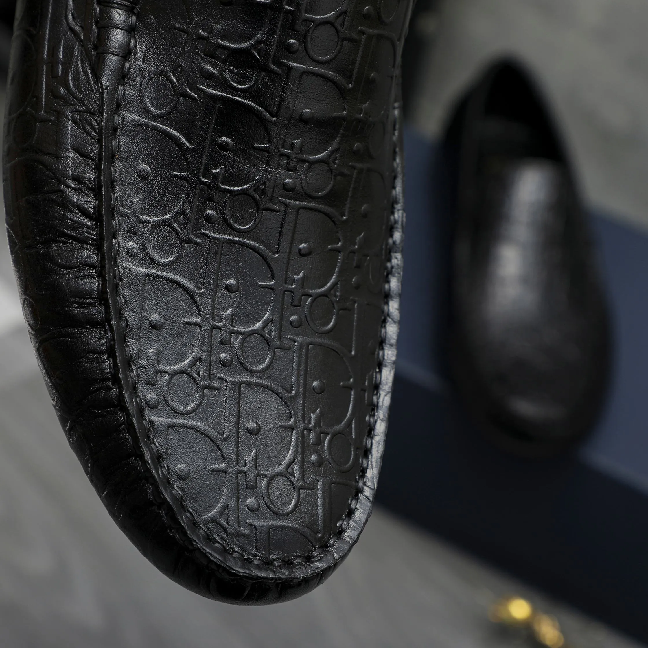 Men's shoes 💰p420 Product trademark: Dior "Dior" casual slip-on men's shoes Regular size: 38-44 Product materials: Selected embossed cowhide upper, sheepskin lining, rubber outsole